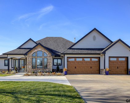 322 N 248 Circle, Waterloo