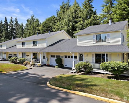 32621 3rd Place S Unit #2D, Federal Way