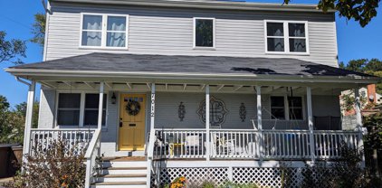 7012 Hickory Hill Rd, Falls Church