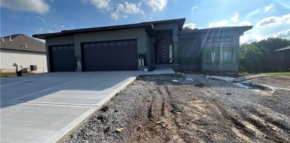 2816 SW Hearthstone Place, Lee's Summit