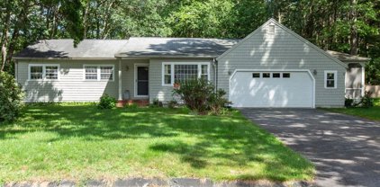 7 Bobolink Road, Westford