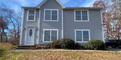 4 Fieldstone Way, Westerly