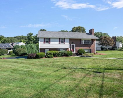 2 Belford Circle, Woburn