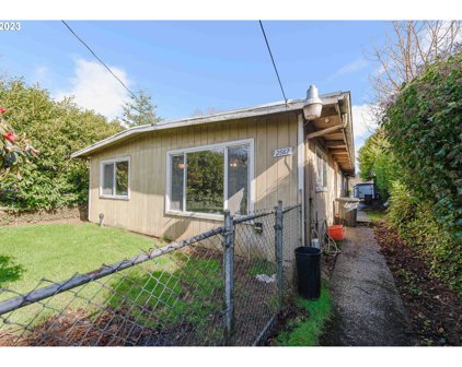 2567 MARION, North Bend