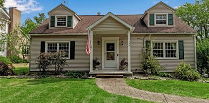 157 Brompton Road, Amherst