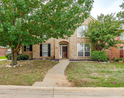 6863 High Country  Drive, Fort Worth