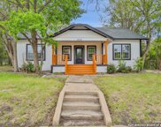 634 Bailey Ave, San Antonio image