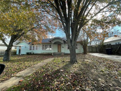427 W 18th Street, Ada