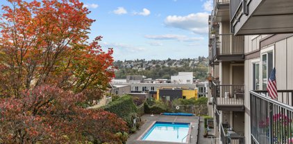 2253 Gilman Drive W Unit #310, Seattle