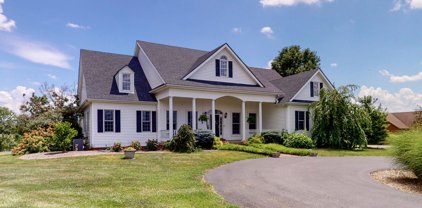 1833 Aiken Rd, Shelbyville