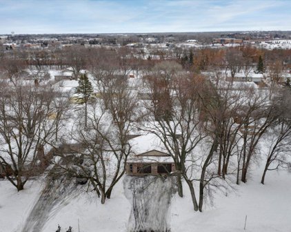 3686 Centerville Road, Vadnais Heights