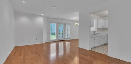 67 Pagoda Lane, Freehold