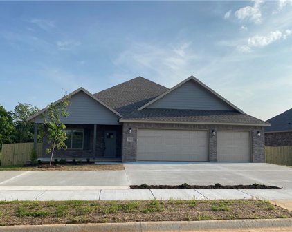 115 W Pitts  Avenue, Farmington