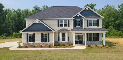 6128 SHANNON WOODS Way, Hope Mills