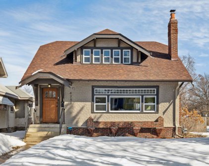 4253 Portland Avenue, Minneapolis
