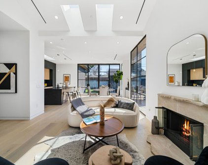 14000  Addison St, Sherman Oaks