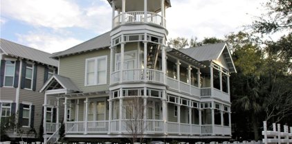 37 Coast Cottage Lane, St Simons Island