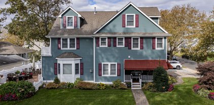 339 Cedar Avenue, Manasquan