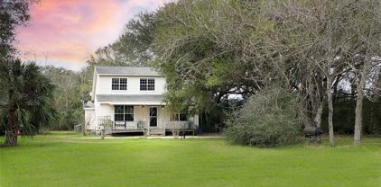7910 County Road 255, Damon