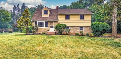 105 Kimberly Rd, Hillsborough Twp.