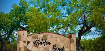 139 Hidden Ranch Ct, Floresville
