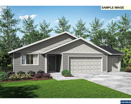 1357 Lana Dr, Woodburn