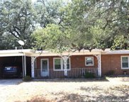 616 Libold Dr, Devine image