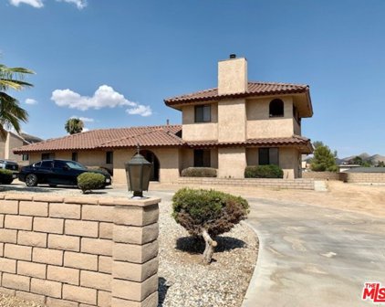 16243 Chiwi Road, Apple Valley