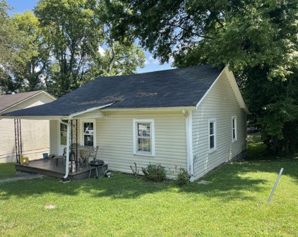1114 Main St, Clarksville