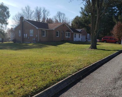 1901 Lincoln Road, Forest Hill