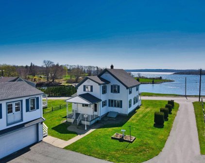2052 Main  Road, Tiverton