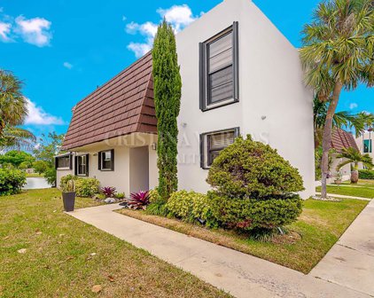 1602 Nw 90th Way Unit #1602, Pembroke Pines