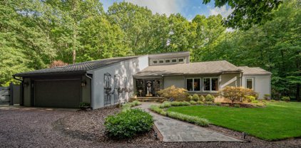 129 Woodmont Lane, Forest