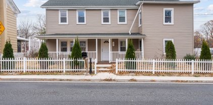 1041 County Road 519, Kingwood Twp.