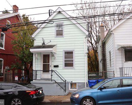 112 S Locust St, Hagerstown