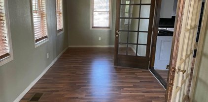 101 IRONGATE Avenue, Hot Springs