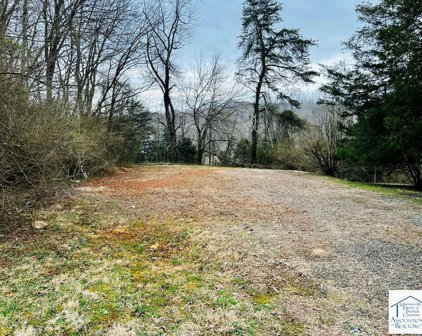 321 Harmon Hill Road  Rd, Martinsville