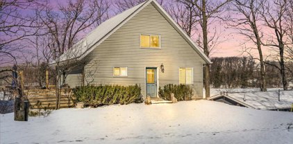 6120 Keeney Road, Six Lakes