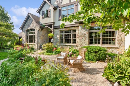 W5003 Cobblestone Road, Walworth