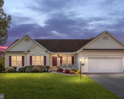 1225 Brown Rd, Martinsburg