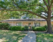 412 Willow  Way, Gainesville image