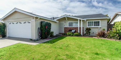 25825 Belhaven Street, Hayward