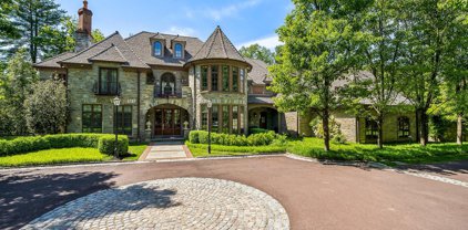 623 Rose Ln, Bryn Mawr