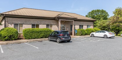1410 Incarnation Dr Unit #101, Charlottesville
