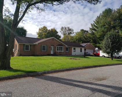 1901 Lincoln Road, Forest Hill