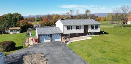 68 Windy Hill Rd, Newville