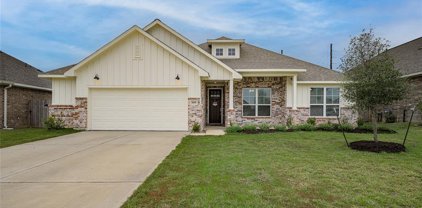408 Hunters Crossing Dr, Sealy