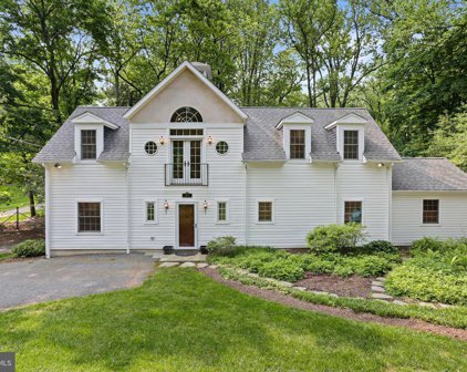 1828 Circle Rd, Towson