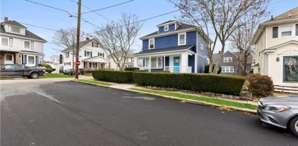 103 Belvidere Boulevard, North Providence