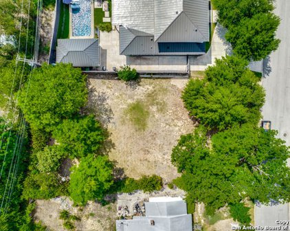 820 Canterbury Hill St, San Antonio